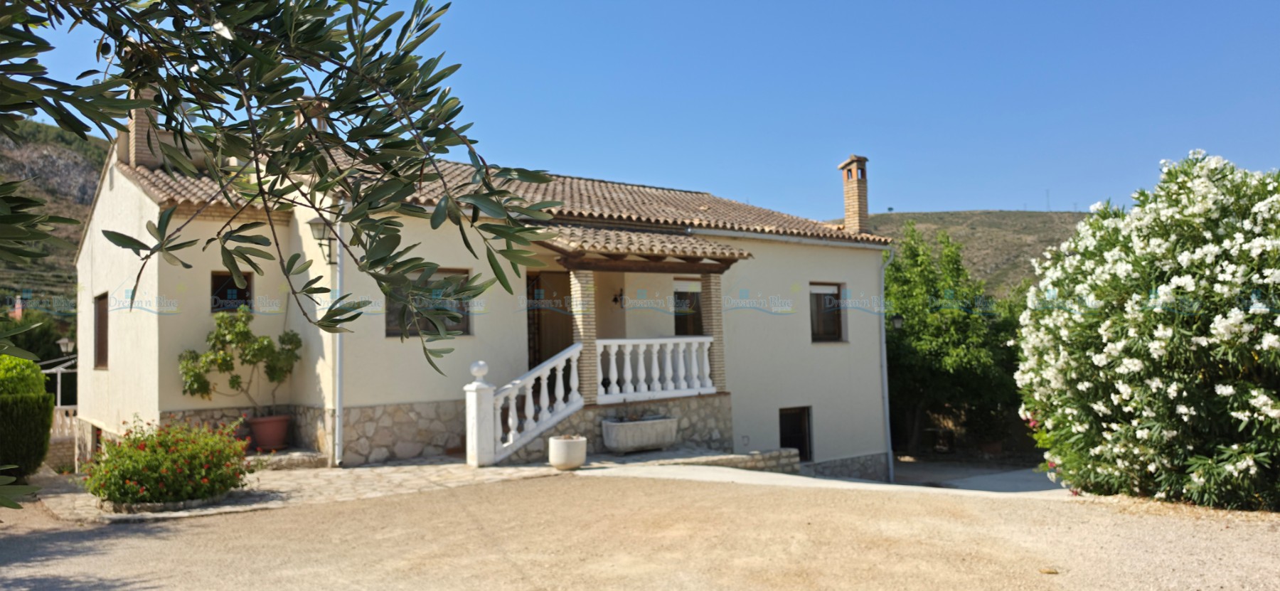 Villa for sale in Ontinyent