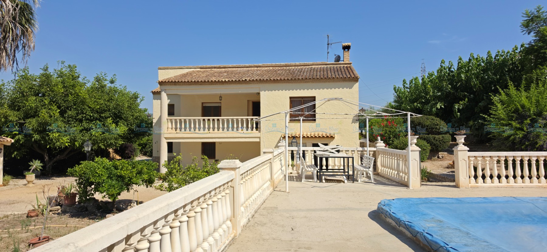 Villa for sale in Ontinyent