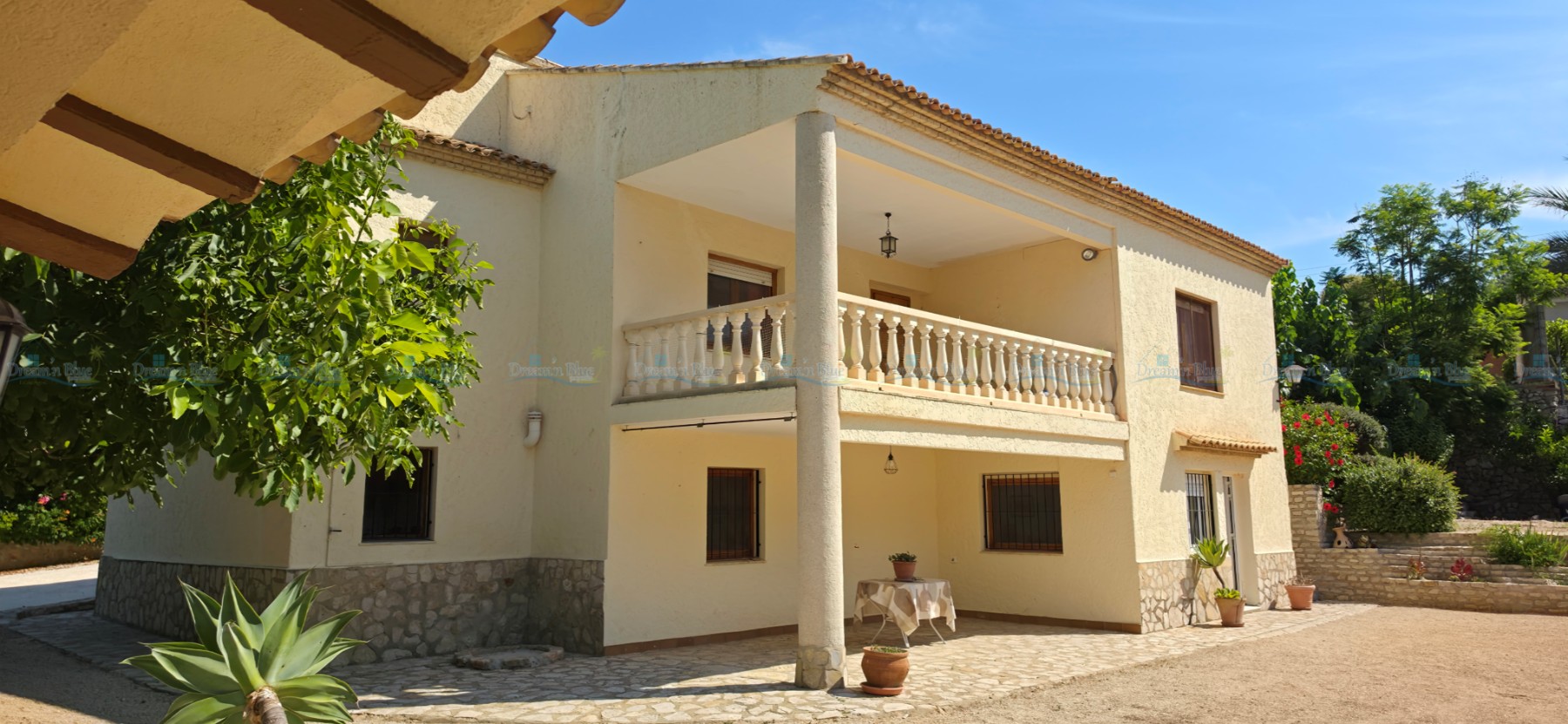 Villa for sale in Ontinyent