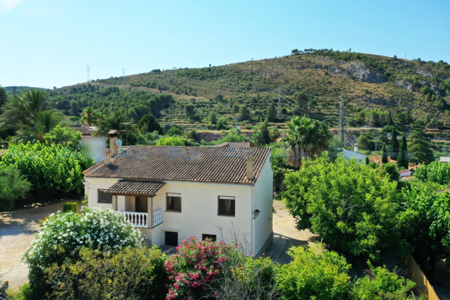 Villa for sale in Ontinyent