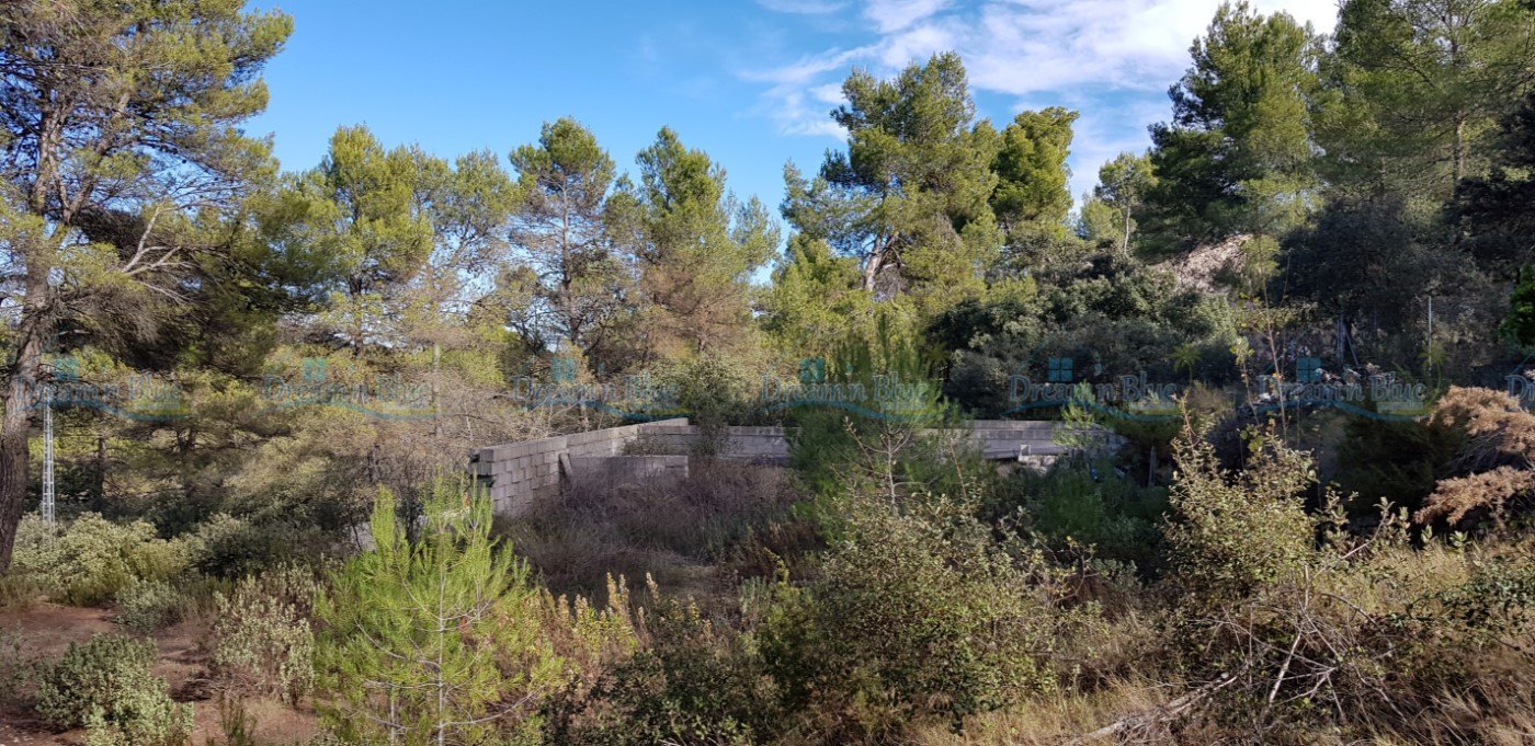 Land for sale in Alcoy