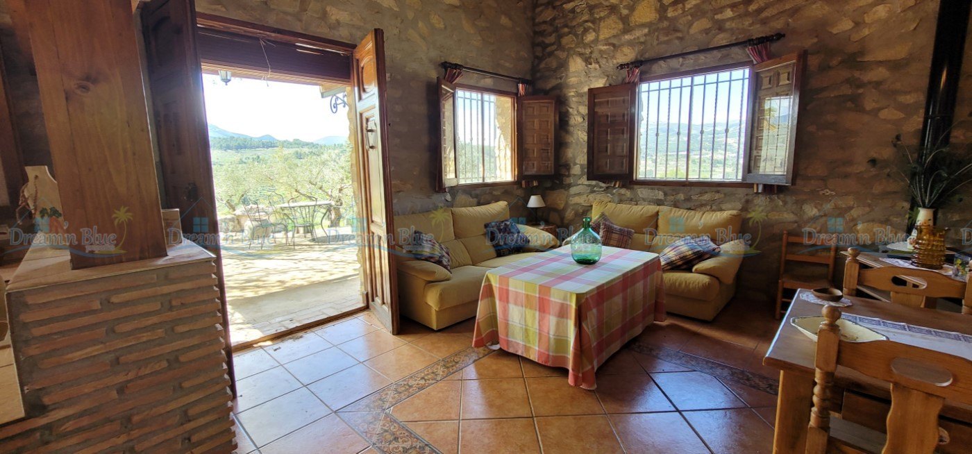 Villa for sale in Cocentaina